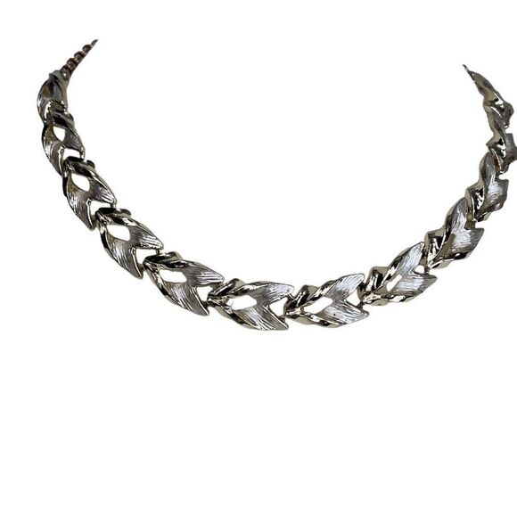 Vintage enamel painted leaf link choker MCM - Picture 1 of 9
